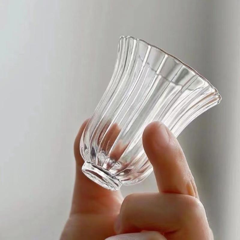 50ml ミニ花びらガラスティーカップ 日本式 Gongfu - Japanese Tea のレビューと価格