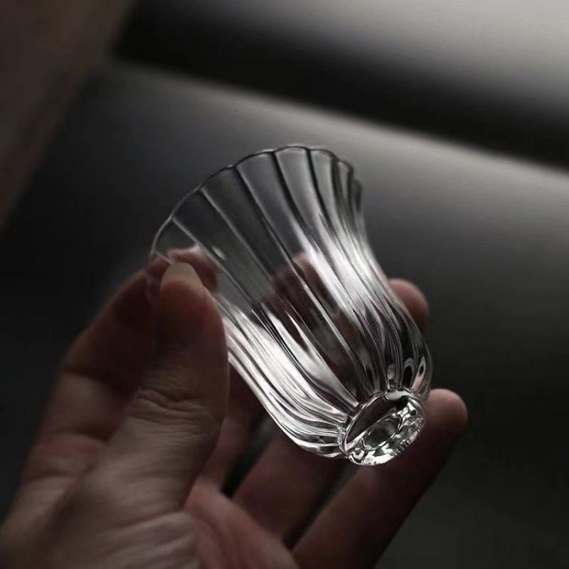 50ml ミニ花びらガラスティーカップ 日本式 Gongfu - Japanese Tea のレビューと価格